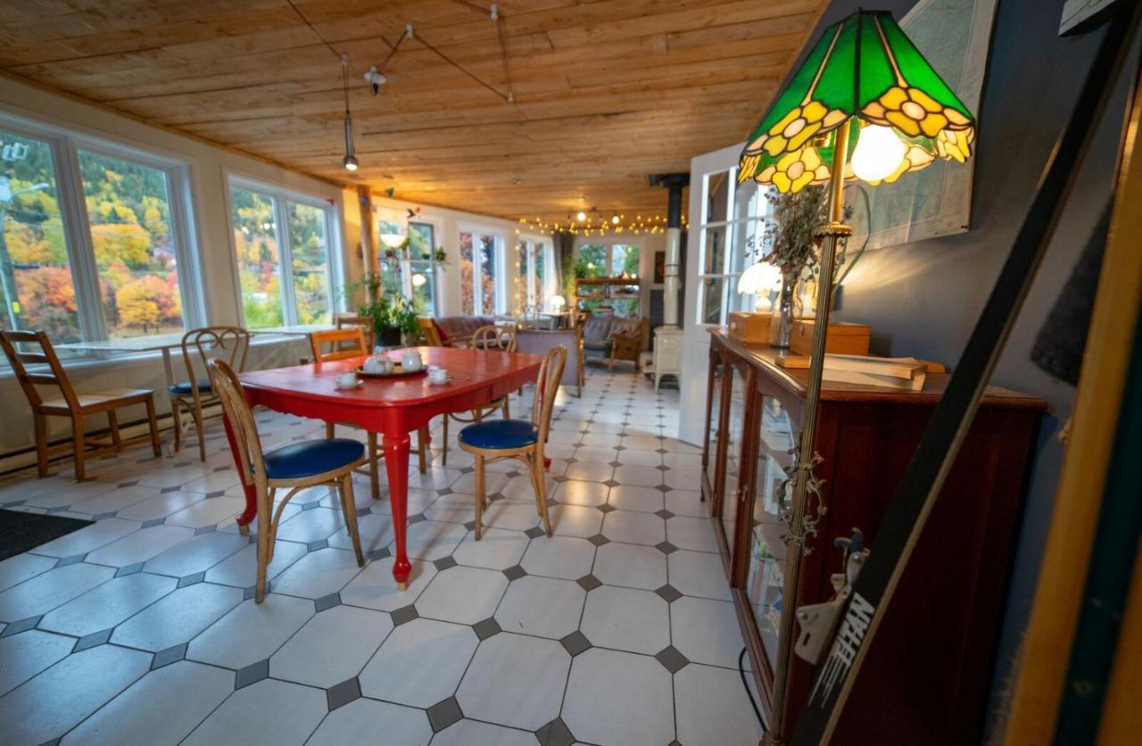Auberge Aventure Rose Des Vents Сент-Роз-дю-Нор Экстерьер фото